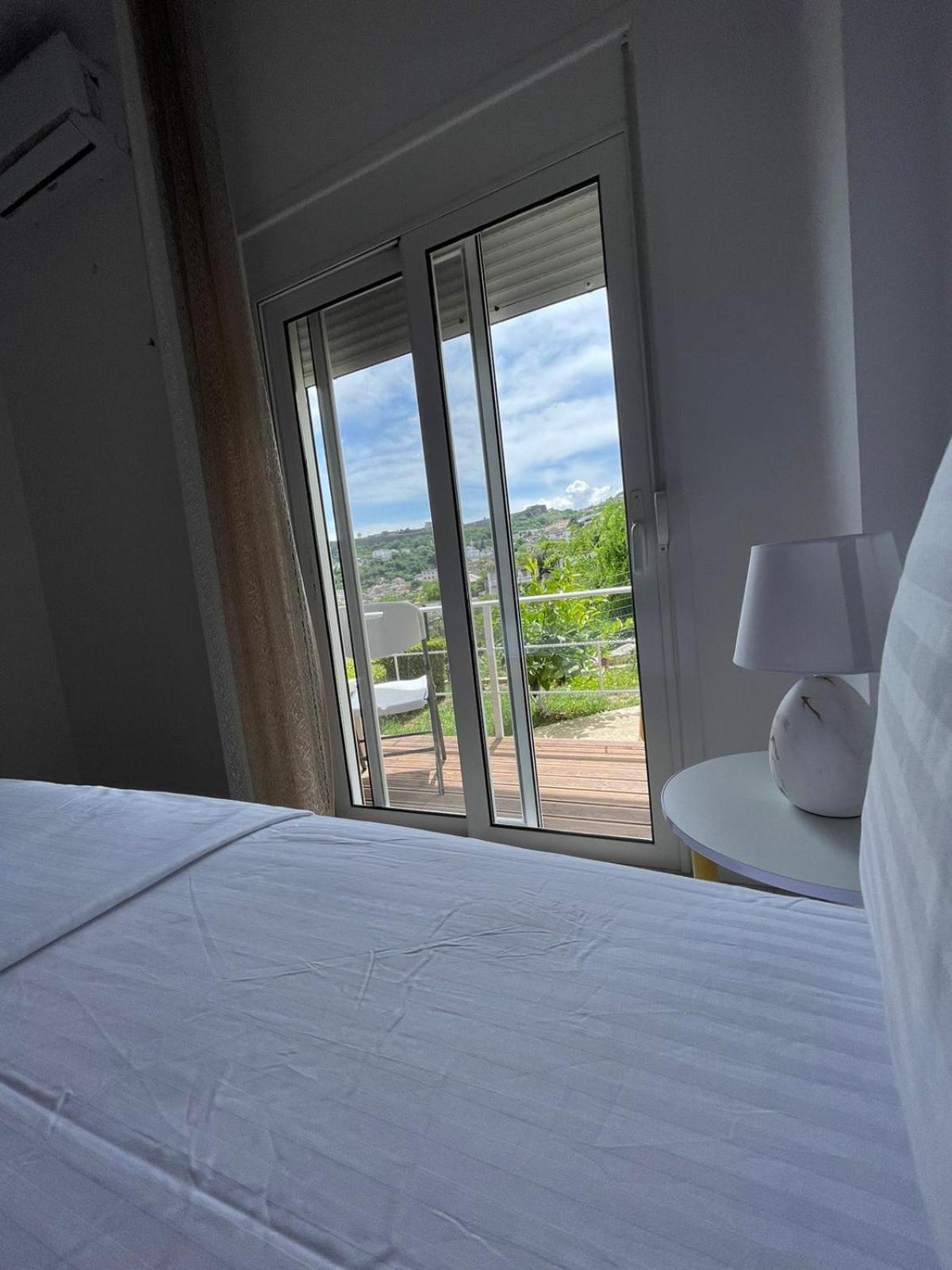 Ilvi Guesthouse Gjirokastër Eksteriør billede